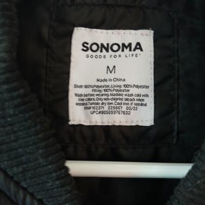 Pair of Men's Quilted Vests – Medium