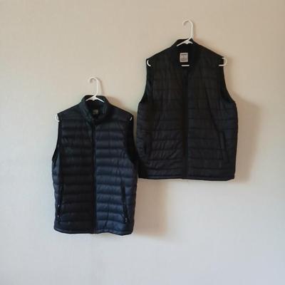Pair of Men's Quilted Vests – Medium