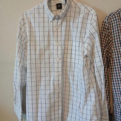 Lot of 6 Men’s Long Sleeve Plaid Shirts – Size M