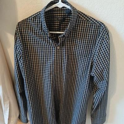 Lot of 6 Men's Long Sleeve Button-Down Shirts – Size M (15.5, 32/33)