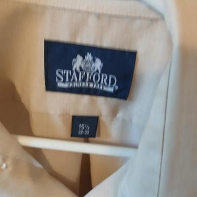 Lot of 6 Men's Long Sleeve Button-Down Shirts – Size M (15.5, 32/33)