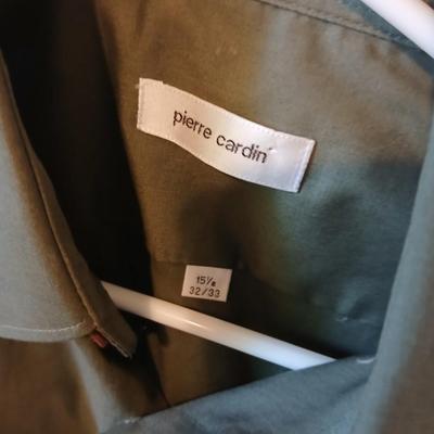 Lot of 6 Men's Long Sleeve Button-Down Shirts – Size M (15.5, 32/33)