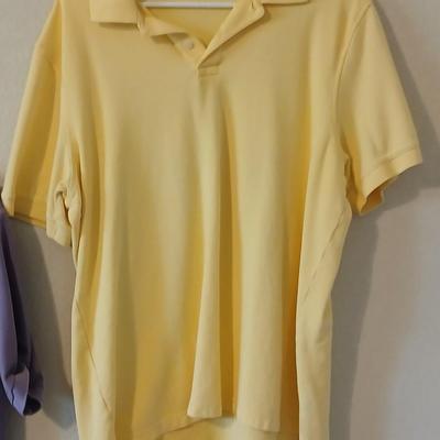 6 Men's Polo Shirts – Size Medium