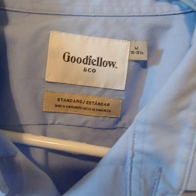 7 Men's Long Sleeve Button-Up Shirts – Size Medium