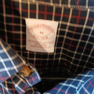 7 Men's Long Sleeve Button-Up Shirts – Size Medium