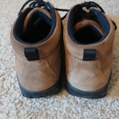 Men’s Winter Outerwear Lot – Goodfellow Fleece Jacket (M), RedHead Thinsulate Boots (Sz 8), and Casual Boots (Sz 9M)