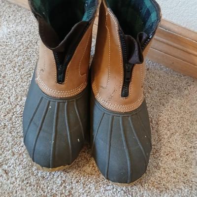 Men’s Winter Outerwear Lot – Goodfellow Fleece Jacket (M), RedHead Thinsulate Boots (Sz 8), and Casual Boots (Sz 9M)