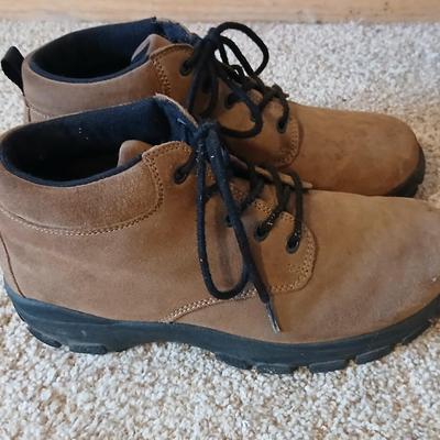 Men’s Winter Outerwear Lot – Goodfellow Fleece Jacket (M), RedHead Thinsulate Boots (Sz 8), and Casual Boots (Sz 9M)