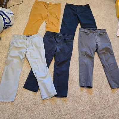 Men’s Pants Lot – Size 32x30 to 33x30 – APT. 9, American Rag, Goodfellow & Co.