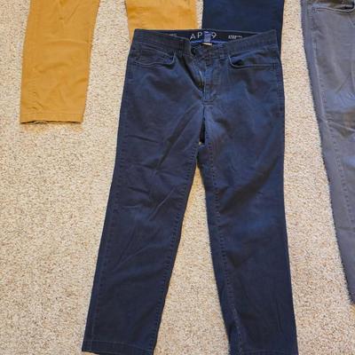 Men’s Pants Lot – Size 32x30 to 33x30 – APT. 9, American Rag, Goodfellow & Co.