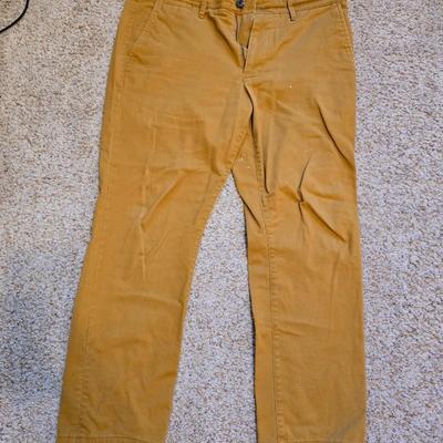 Men’s Pants Lot – Size 32x30 to 33x30 – APT. 9, American Rag, Goodfellow & Co.