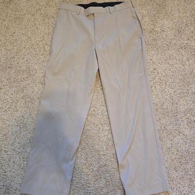 Men’s Dress Pants Lot – Size 32x29 to 32x30 – Haggar & More