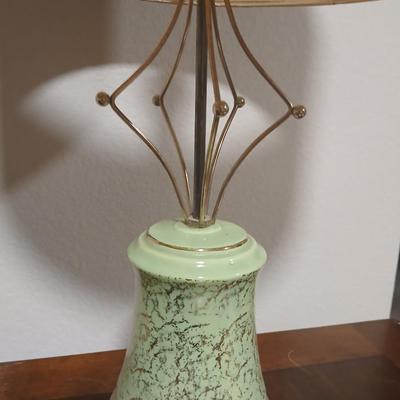 Fabulous eye-catching Mid-Century Modern Atomic era Table Lamp – Green Ceramic & Gold Wire Frame