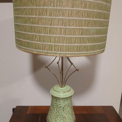 Fabulous eye-catching Mid-Century Modern Atomic era Table Lamp – Green Ceramic & Gold Wire Frame