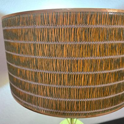 Fabulous eye-catching Mid-Century Modern Atomic era Table Lamp – Green Ceramic & Gold Wire Frame