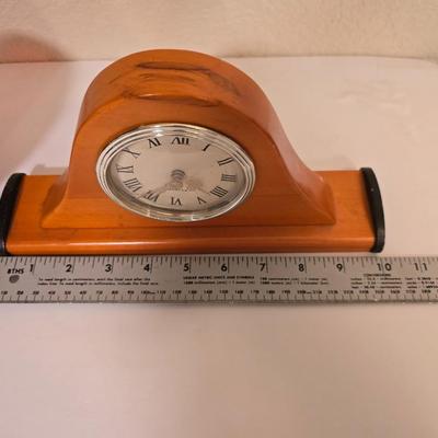 Decorative Items – Vase, Clock & Art Glass Heart