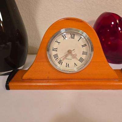 Decorative Items – Vase, Clock & Art Glass Heart