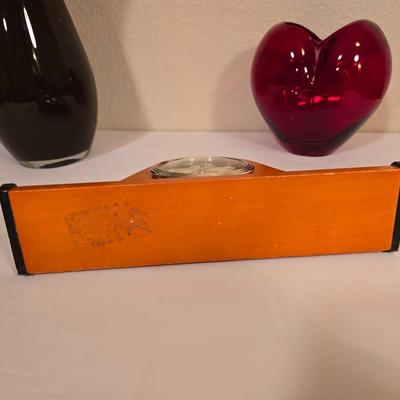 Decorative Items – Vase, Clock & Art Glass Heart
