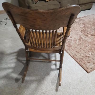 Beautiful early to mid-20th century oak rocking chair -Oak Press-Back Rocking Chair