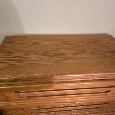 Five-Drawer Oak Chest with Sculpted Handles – 44x33x18 (1 of 2)