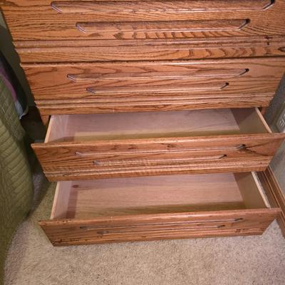 Five-Drawer Oak Chest with Sculpted Handles – 44x33x18 (1 of 2)