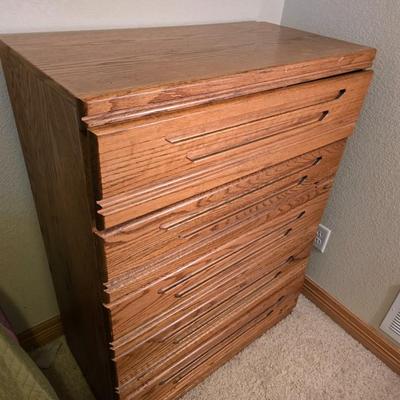 Five-Drawer Oak Chest with Sculpted Handles – 44x33x18 (1 of 2)