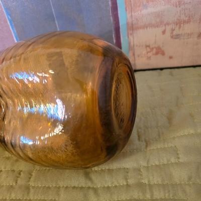 Abstract Canvas Art & Amber Swirl Vase