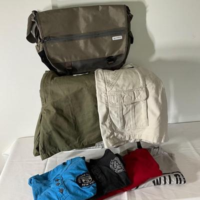 Bag, shorts 38, tops XL