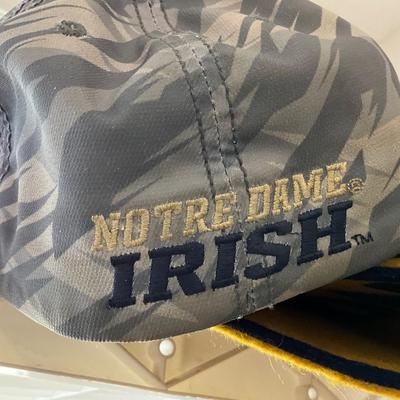 Notre Dame Fighting Irish Banner w/ Notre Dame Irish Cap