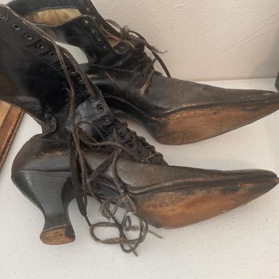 Vintage heel boots