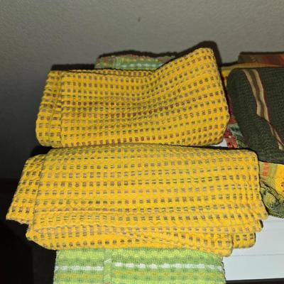 Proctor Silex 700W Compact Microwave Oven (Model PS-P70T20AL-V1W)