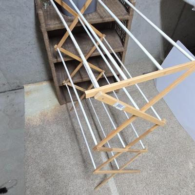 Wicker Storage Shelf, Plastic Waste Bin & Drying Rack