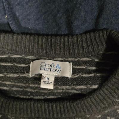 Men's Medium Sweaters & Scarf Bundle – 7 Pieces