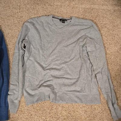 Men's Medium Sweaters & Scarf Bundle – 7 Pieces