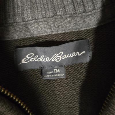 Men’s Sweaters & Scarf Lot