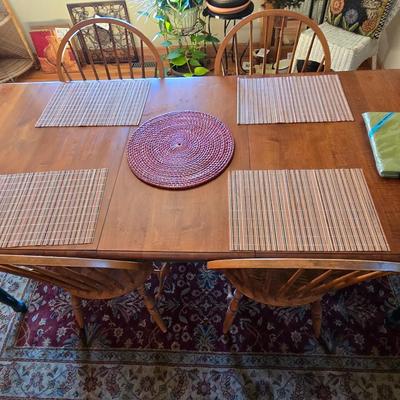 Ethan Allen Solid Wood Dining Table with 4 Windsor Back Chairs – Made in America