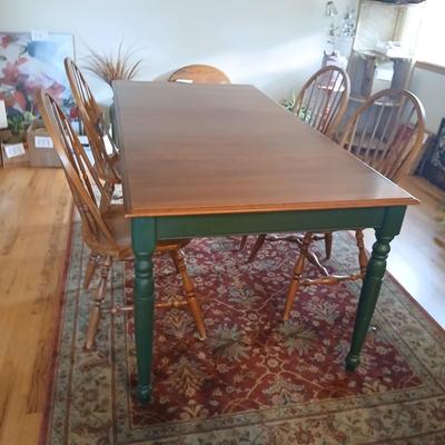 Ethan Allen Solid Wood Dining Table with 4 Windsor Back Chairs – Made in America