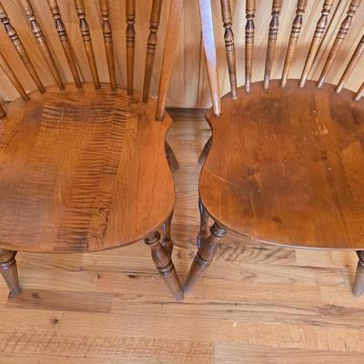 Ethan Allen Solid Wood Dining Table with 4 Windsor Back Chairs – Made in America