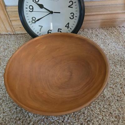 Decorative Home Lot – Clock, Candleholder, Wood Bowls & Wall Plaques