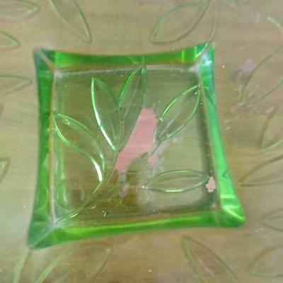 Green Glass Table Lamp & Vintage Glass Plate