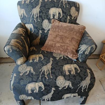Safari-Inspired Upholstered Armchair with Pillow
