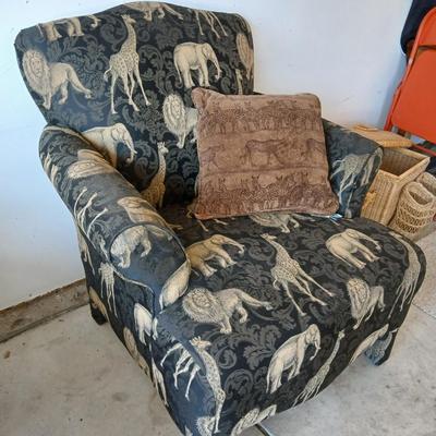Safari-Inspired Upholstered Armchair with Pillow