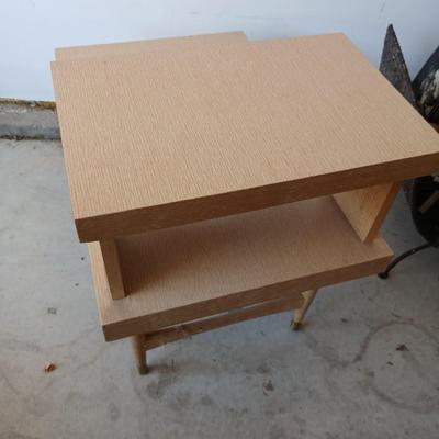 Mid-Century Side Table, Wood Lamp & Metal Magazine Rack Lot