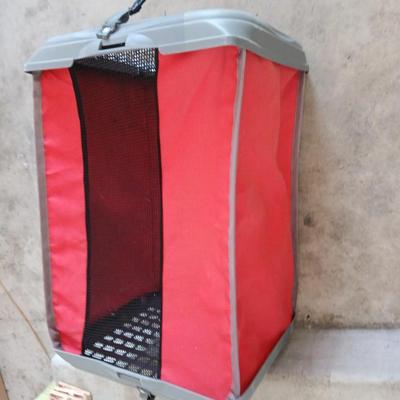 Portable Pet Carrier – Red & Gray with Ventilated Mesh Top with 16 panels of small fencing