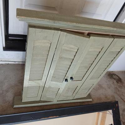 Wall-Mount Shutters with mirror & an additional Mirror with Hooks