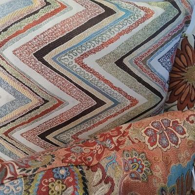 Decorative Throw Pillow Lot – 8 Assorted Patterns