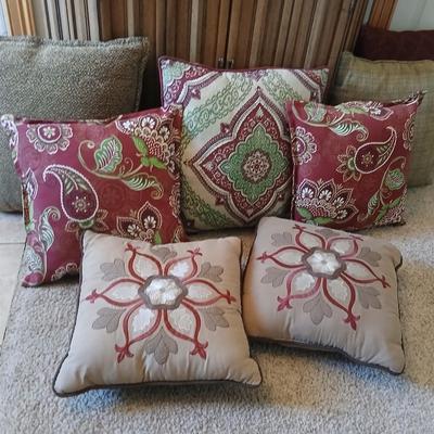 Decorative Throw Pillow Lot – Burgundy, Green, and Neutral Tones