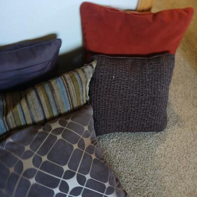 Decorative Pillow Lot – Earthy Tones & Textured Fabrics (Set of 7)
