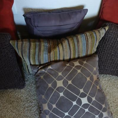 Decorative Pillow Lot – Earthy Tones & Textured Fabrics (Set of 7)