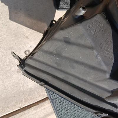 Subaru Crosstrek Carpet Floor Mats & GMC Sierra or Chevy Silverado Headlight Pair – Lot